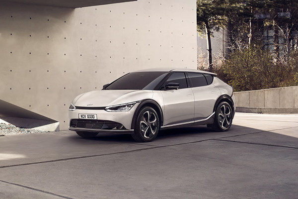 기아가 이달 말 공개 예정인 첫 전용 전기차 'EV6' /사진=기아