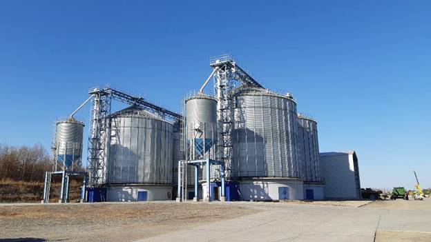 러시아 연해주 미하일로프카 지역에 있는 롯데상사 제2농장의 사일로 /사진=코트라