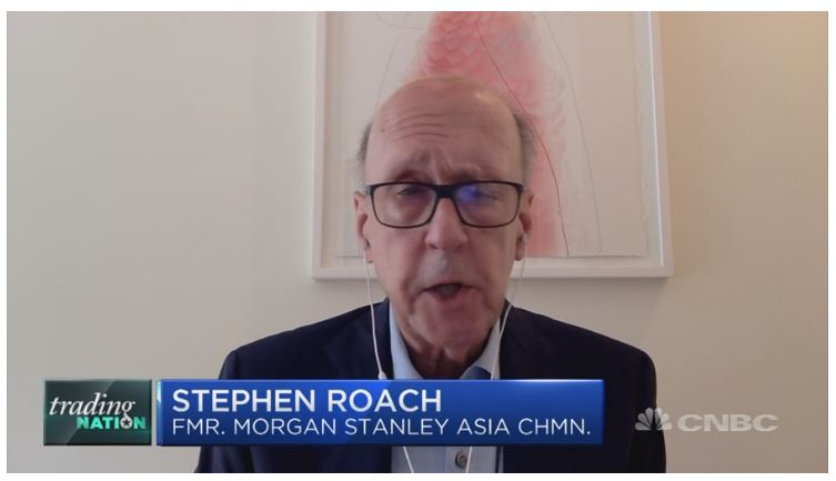 스티븐 로치 미국 예일대 교수가 지난 23일 CNBC의 '트레이딩네이션' 프로그램에서 중국이 최근 미국 증시에 상장된 자국 기업들에 대한 단속을 강화하는 건 미국과 중국이 냉전 초기단계에 들어섰음을 신호하는 것일 수 있다고 경고했다./사진=CNBC 화면 캡처