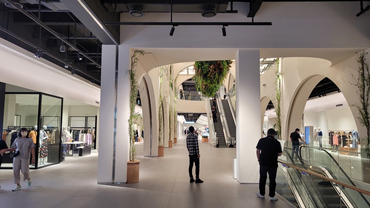 10일 정식 개장하는 경기도 의왕시 학의동에 있는 롯데 프리미엄 아울렛 '타임빌라스' /사진=김미영 기자