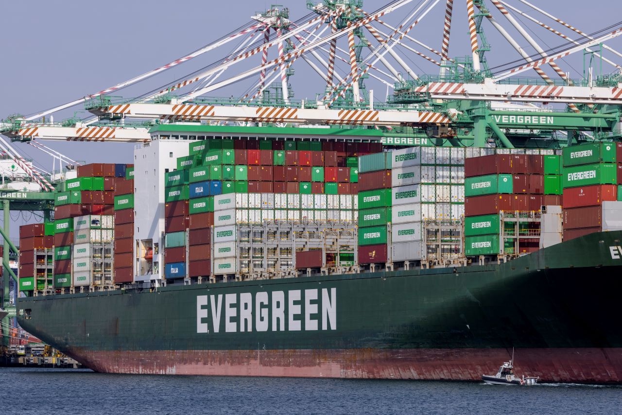 지난 9월 29일 미국 로스앤젤레스(LA)항에 처리되지 못한 컨테이너들이 쌓여 있다./사진=AFP연합뉴스