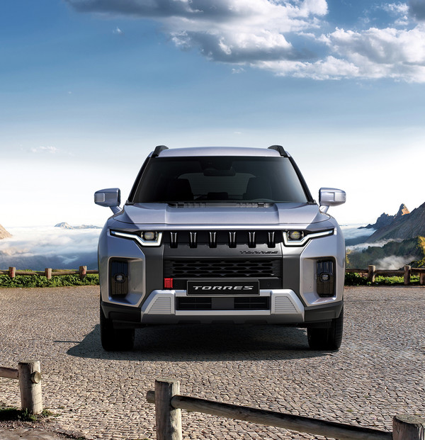 쌍용차 토레스 정면 모습 / 사진=쌍용차