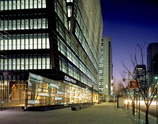 DB손해보험은 서울시와 플랫폼 배달라이더 서울형 안심상해보험 지원사업을 진행 중이다 / 사진=DB손해보험