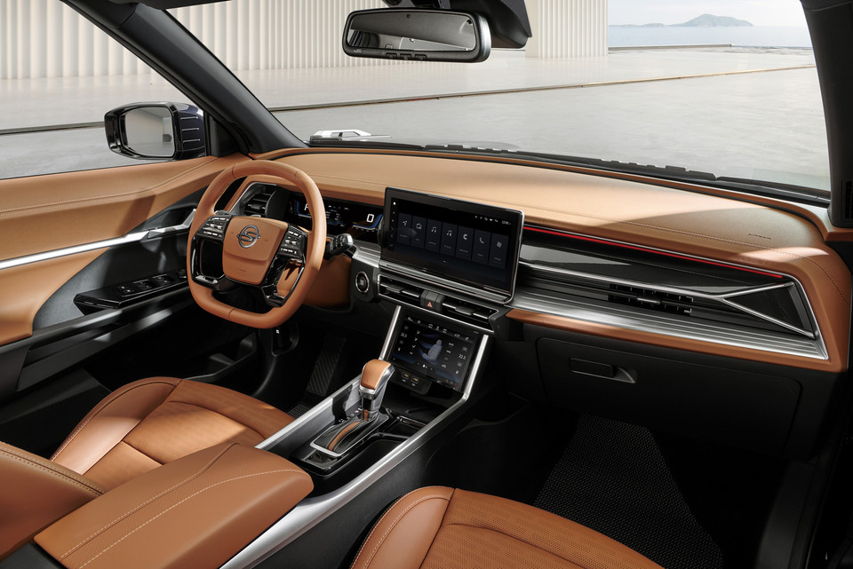 토레스 하이브리드 LPG 실내 / 사진=쌍용자동차