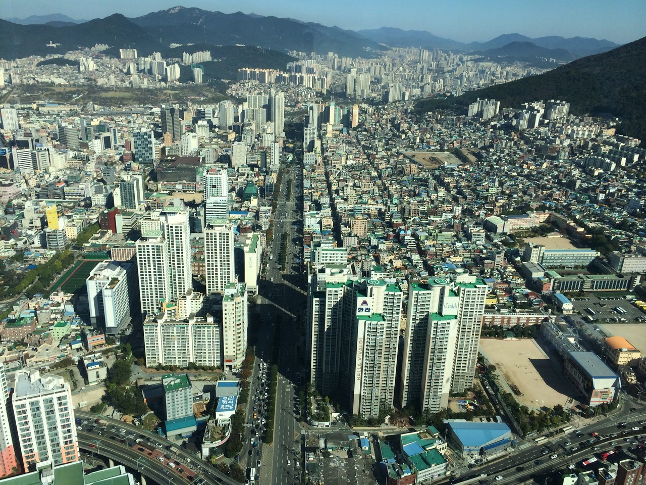 산업은행 본사 부지로 낙점된 부산 BIFC에서 바라본 외부풍경. /사진=강현창기자