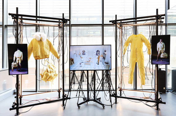 효성첨단소재의 아라미드로 만든 강혁의 새 콜렉션 ./사진=효성첨단소재