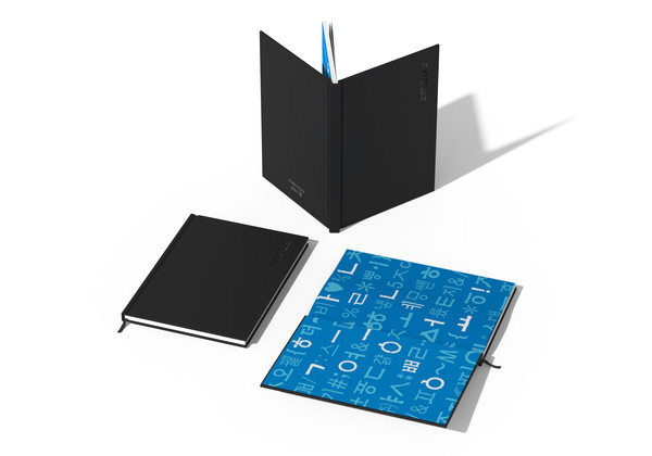     산돌의 한글 폰트를 적용한 한정판 다이어리, 손수건 등을 제작해 고객에게 경품으로 제공한다 / 사진=GS25