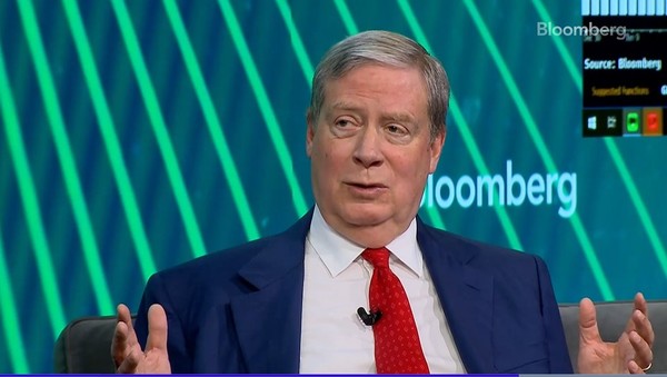 '헤지펀드의 전설'로 불리는 억만장자 투자자 스탠리 드러켄밀러. 사진=블룸버그 인터뷰 화면 캡처