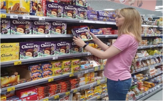 러시아 한 매장에 진열된 초코파이 / 사진=오리온