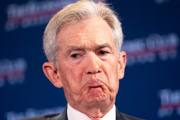 미국 중앙은행인 연방준비제도(Fed·연준)의 제롬 파월 의장이 긴급 금리인하에 나서는 일은 거의 없을 것이며 단행할 경우 오히려 공포감을 조장하는 역효과가 날 것이라는 대체적인 의견이다. / 사진=AFP연합뉴스