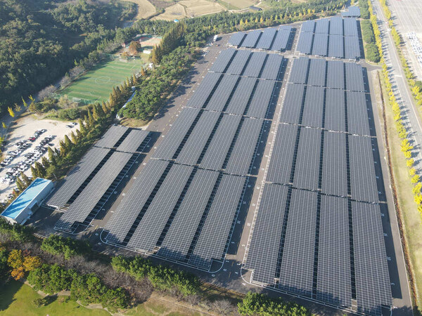 현대자동차 아산공장에 설치된 태양광 자가발전 시설./사진=현대차