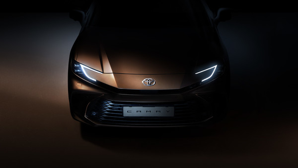 2025년형 캠리 하이브리드 / 사진=토요타코리아