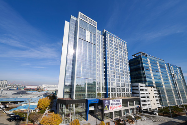 삼성은 26일 자립준비청년들을 지원하는 '삼성희망디딤돌' 충북센터를 개소했다. 충북 청주시에 위치한 삼성희망디딤돌 충북센터 전경./사진=삼성