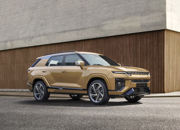 KGM이 '바이퓨얼' 모델 라인업을 총 5개 차종으로 확대한다. 바이퓨얼 모델이 추가된 액티언. / 사진=KG모빌리티