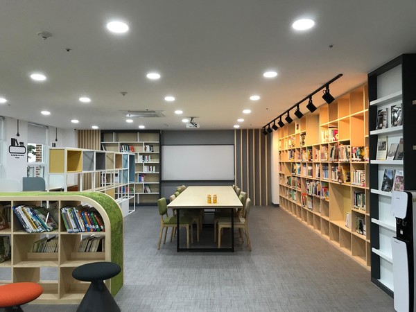 경남 혁신 LH 3단지 작은도서관 전경./사진=LH