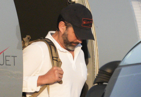 도널드 트럼프 미국 대통령의 장남 트럼프 주니어가 29일 서울 강서구 김포공항에 도착,전용기에서 내리고 있다. 정용진 신세계그룹 회장의 초청으로 한국을 찾는 트럼프 주니어는 국내 주요 대기업 총수와 개별 면담을 가질 예정이다. /사진=연합뉴스