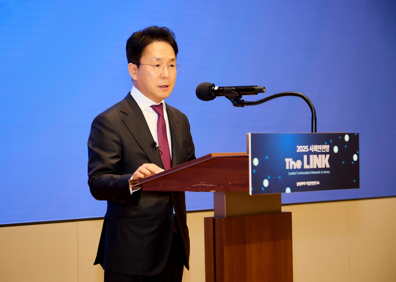 이문화 삼성화재 사장이 환영사를 통해 '사회안전망 강화를 위한 전문가들간 협력의 필요성'을 강조하고 있다.  / 사진=삼성화재