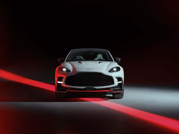 애스턴마틴이 새롭게 출시한 'DBX S'./사진=애스턴마틴