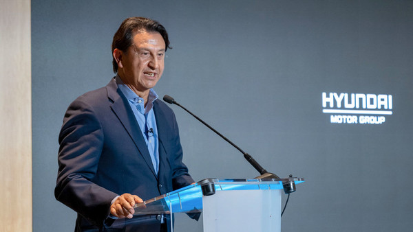 3일(화) 스페인 바르셀로나의 카탈루냐 콩그레스 센터(Palau de Congressos de Catalunya)에서 열린 FISITA WMC(FISITA World Mobility Conference)에서 현대차 대표이사 호세 무뇨스 사장이 기조연설을 진행하는 모습. /현대차 제공