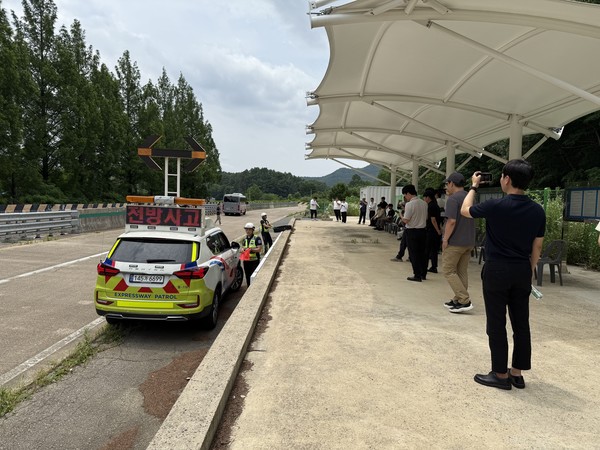 17일 도로안전교육센터에서 민자고속도로 안전순찰 담당자들이 안전교육을 받고 있다. /사진=한국도로공사