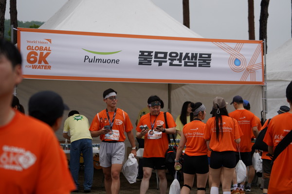 사진=풀무원샘물