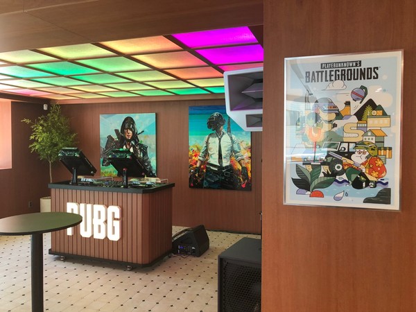 크래프톤의 펍지 스튜디오 내 카페 라운지 공간 /사진=김현정 기자