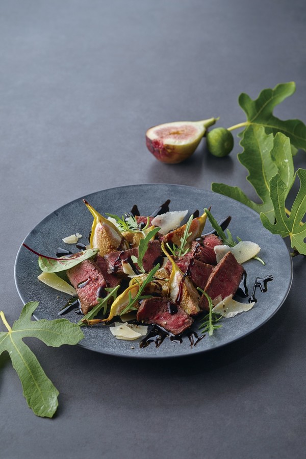 한우 탈리아타와 무화과 /사진=한우자조금