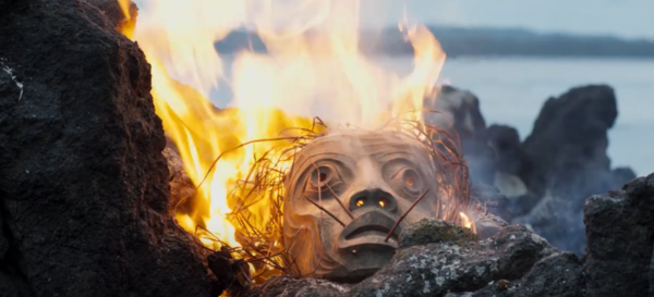 하이다 원주민들이 주도적으로 참여해 만든 캐나다 영화 '에지 오브 더 나이프'의 한 장면 /사진=유튜브 캡처