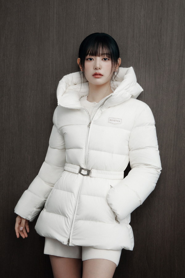 듀베티카(DUVETICA) 김지원 프리미엄 윈터 컬렉션 화보 /사진=듀베티카
