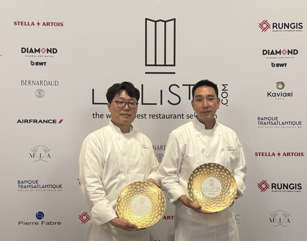 '라 리스트 10주년 어워즈'에 참석한 서울신라호텔 콘티넨탈 김성현 셰프(왼쪽)와 라연 차도영 셰프(오른쪽) /사진=서울신라호텔